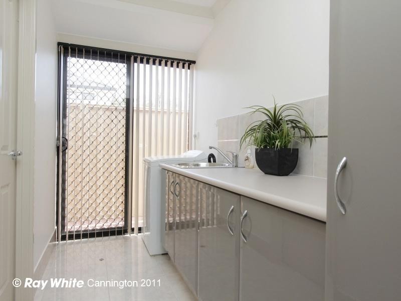 6 Gianatti Ramble, East Cannington WA 6107