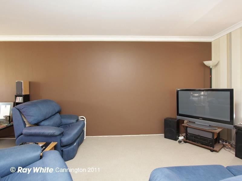 8/11 Choseley Place, Langford WA 6147