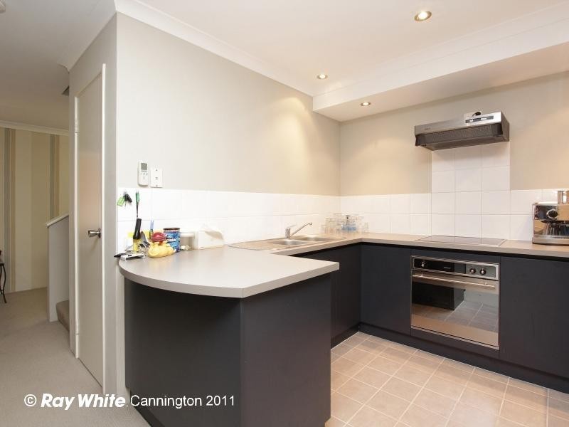 8/11 Choseley Place, Langford WA 6147