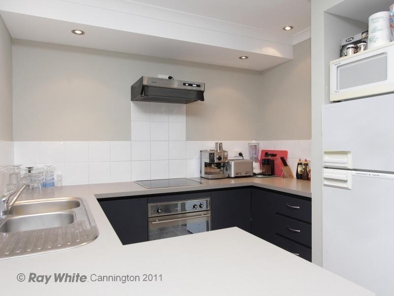 8/11 Choseley Place, Langford WA 6147