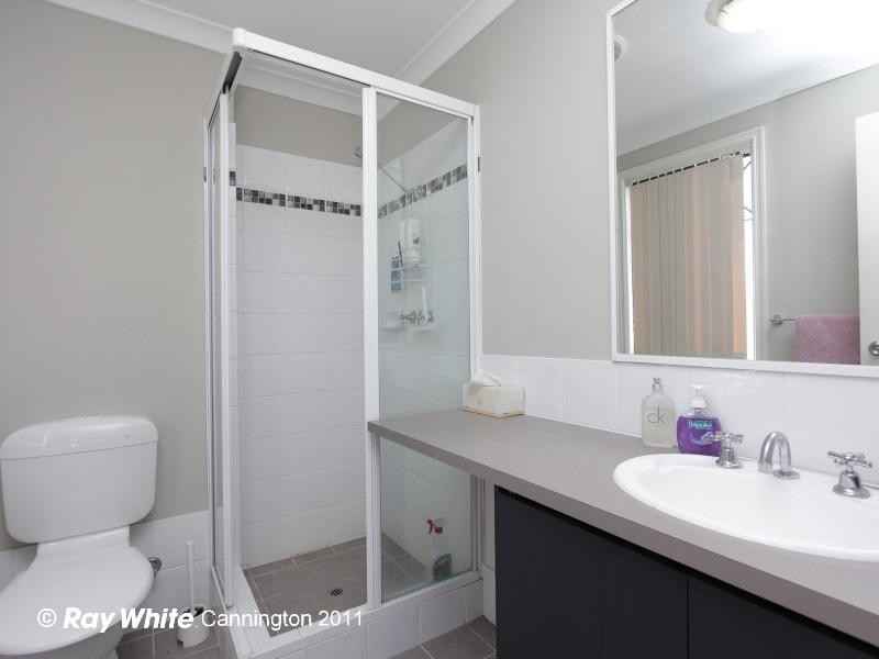 8/11 Choseley Place, Langford WA 6147