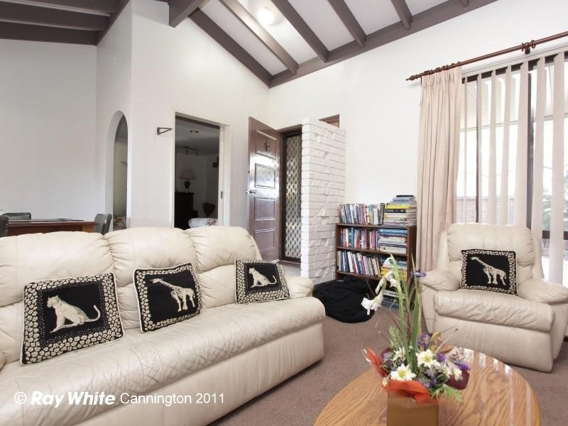 20 Shere Street, Kenwick WA 6107