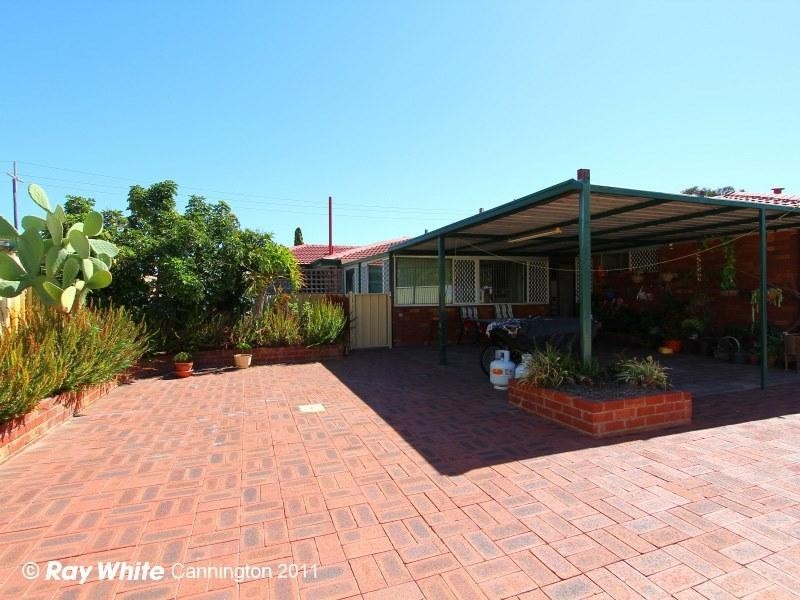 211 Station Street, East Cannington WA 6107