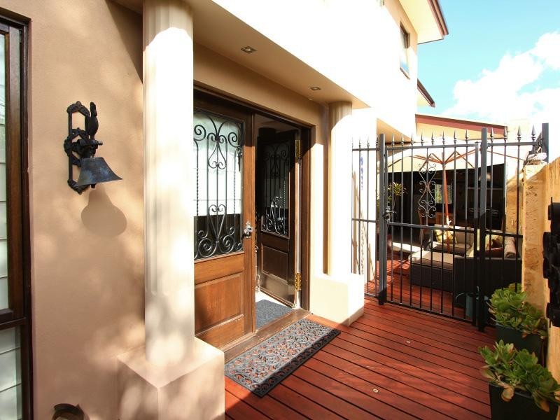 5/8 Mason Street, Cannington WA 6107