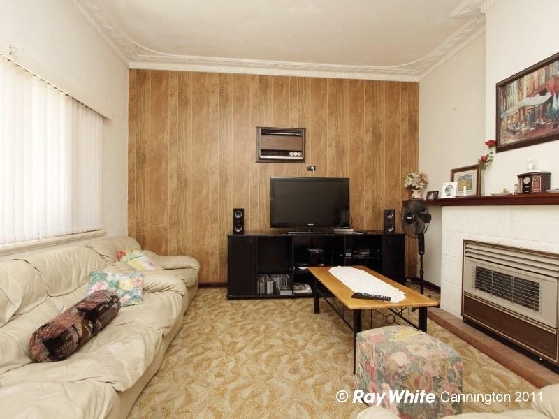 22 Salisbury Street, St James WA 6102