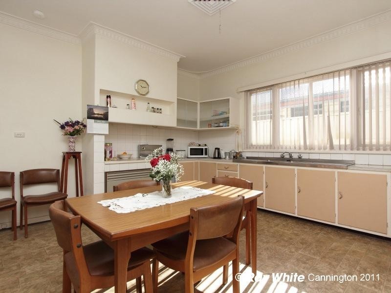 22 Salisbury Street, St James WA 6102