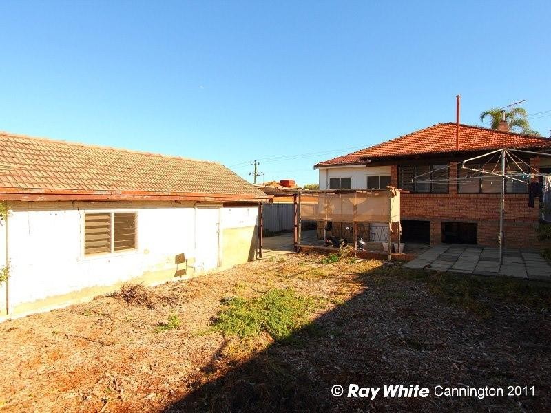 22 Salisbury Street, St James WA 6102