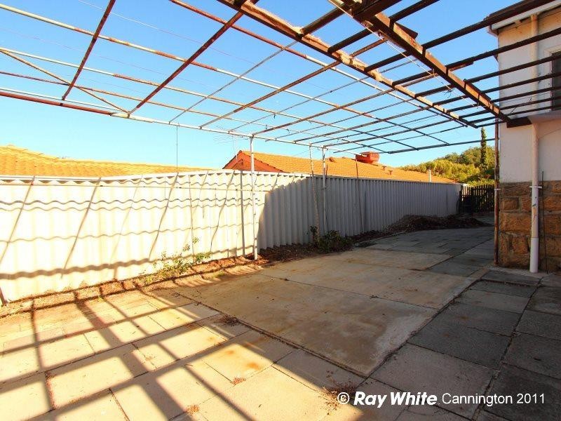 22 Salisbury Street, St James WA 6102