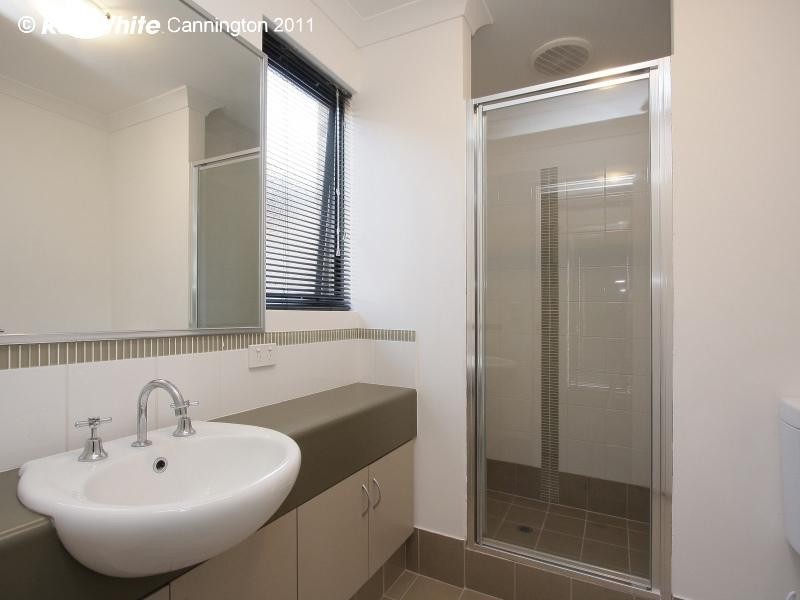 15 Bent Street, Cannington WA 6107