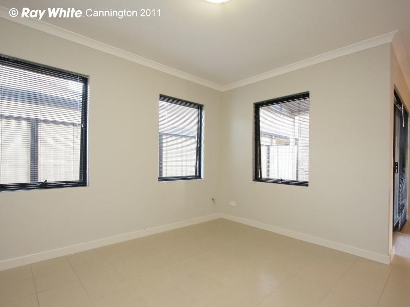 15 Bent Street, Cannington WA 6107