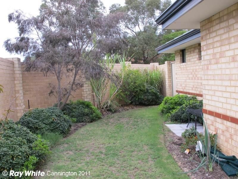 40 Leichardt Street, St James WA 6102