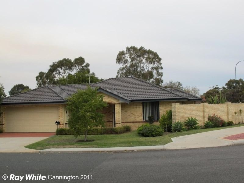 40 Leichardt Street, St James WA 6102