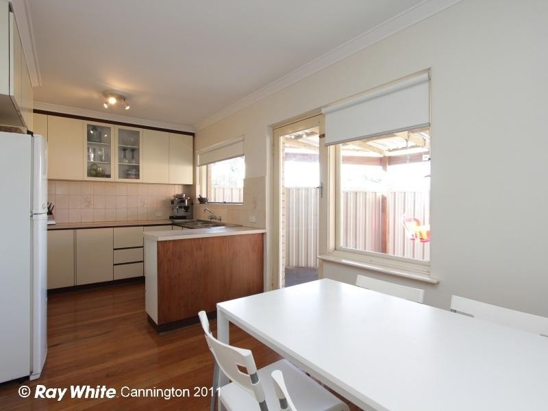 25 Kent Street, Wilson WA 6107