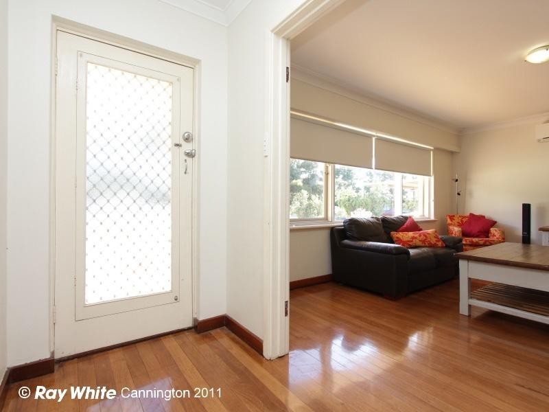 25 Kent Street, Wilson WA 6107