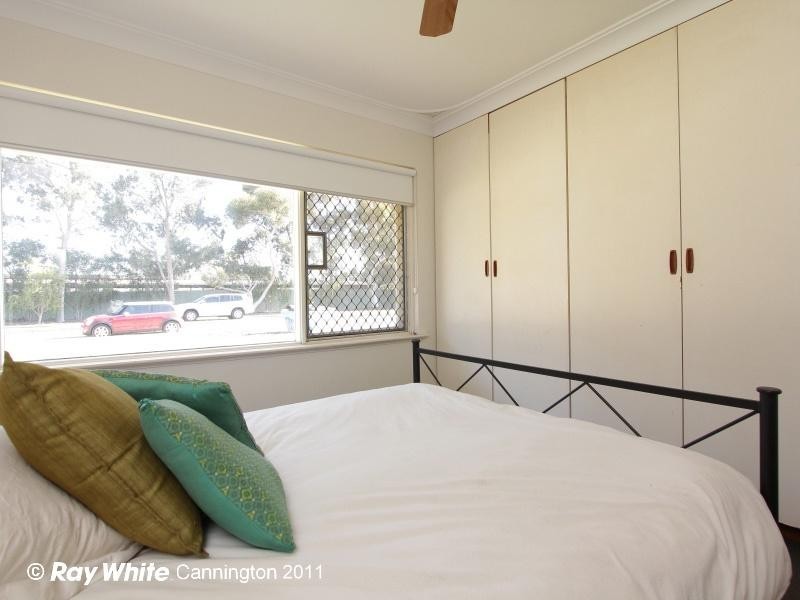 25 Kent Street, Wilson WA 6107