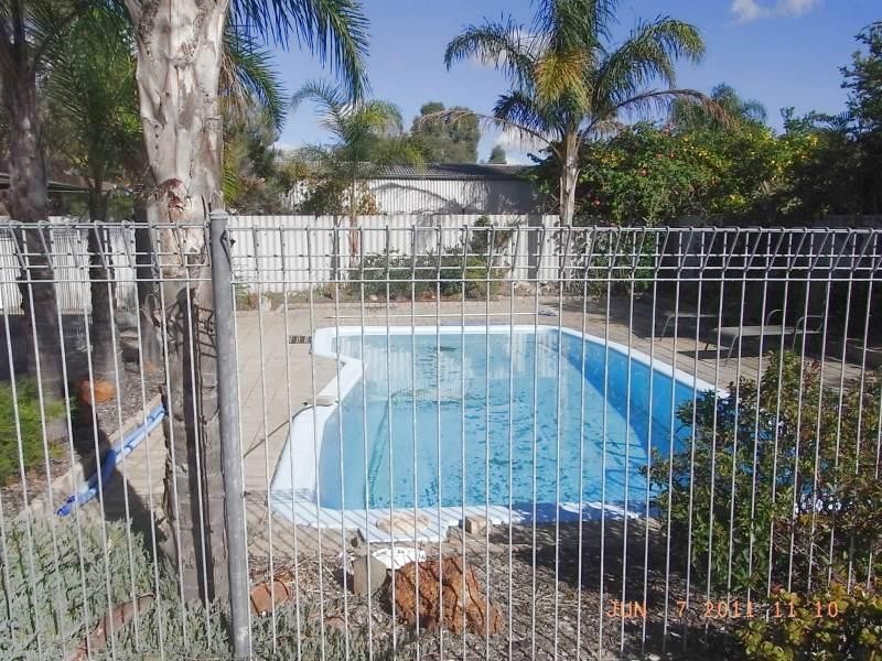 14 Dobel Street, Huntingdale WA 6110