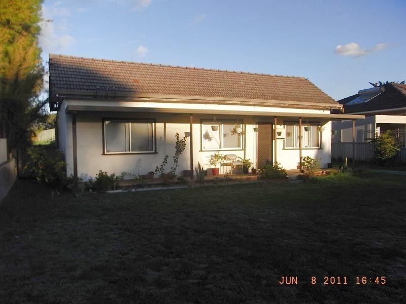 63 Gibbs Street, East Cannington WA 6107