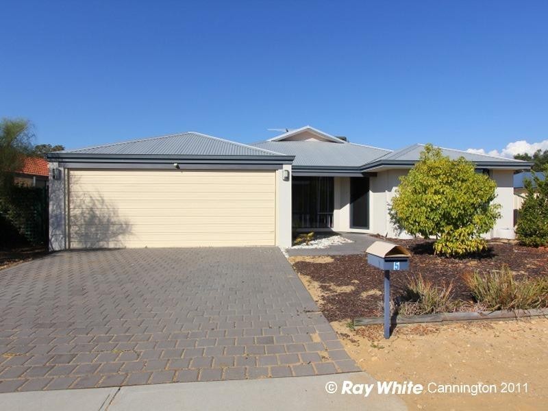 5 Summershill Gate, Kenwick WA 6107