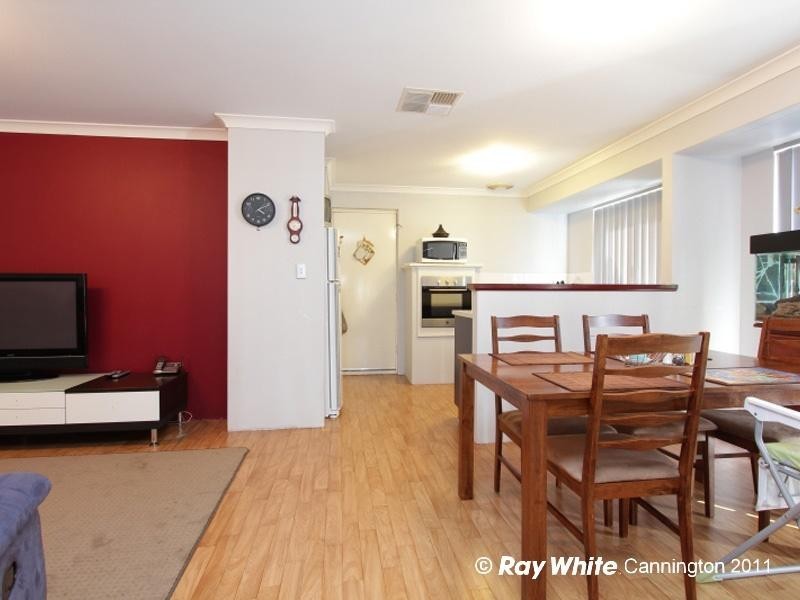5 Summershill Gate, Kenwick WA 6107