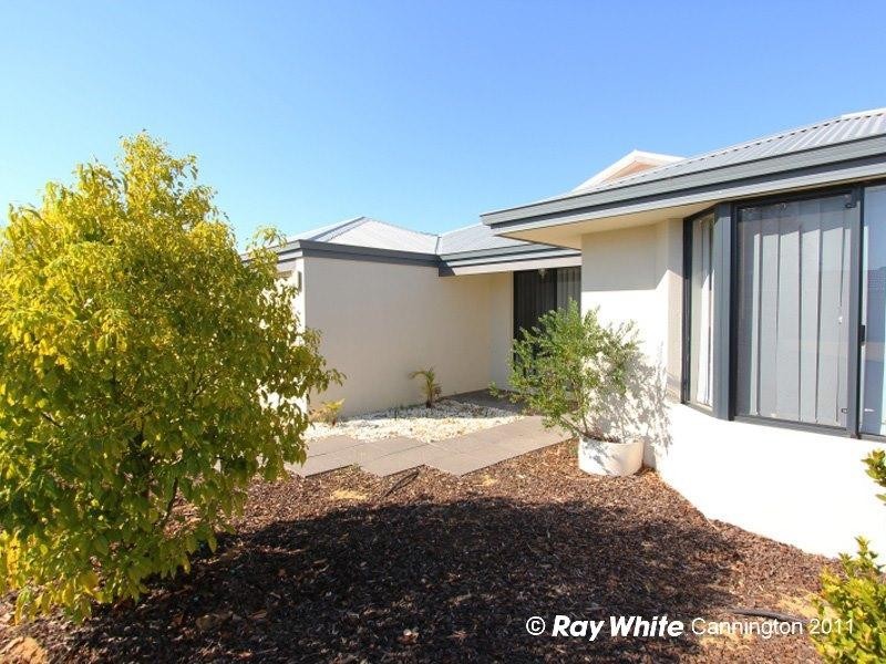 5 Summershill Gate, Kenwick WA 6107