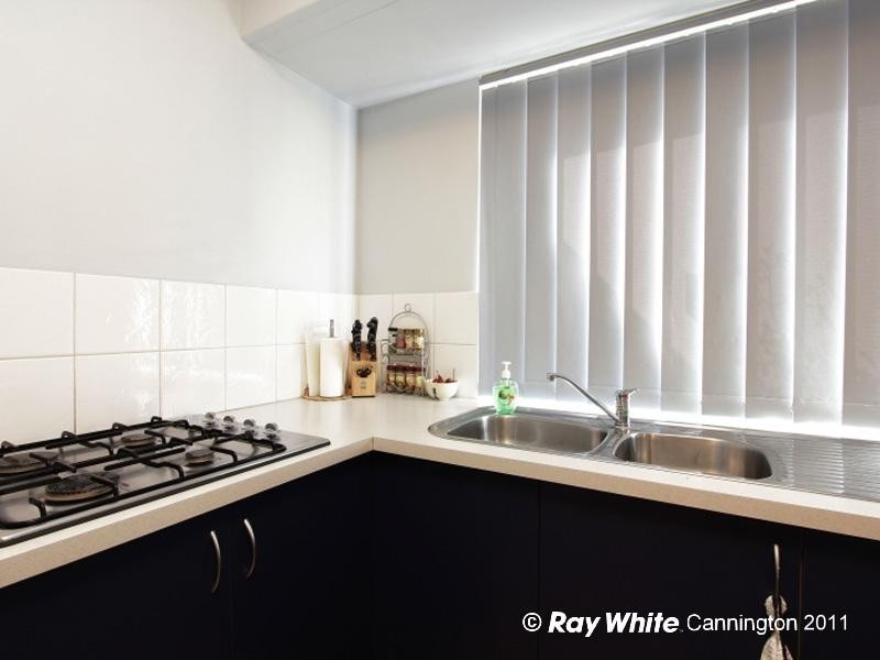 5 Summershill Gate, Kenwick WA 6107