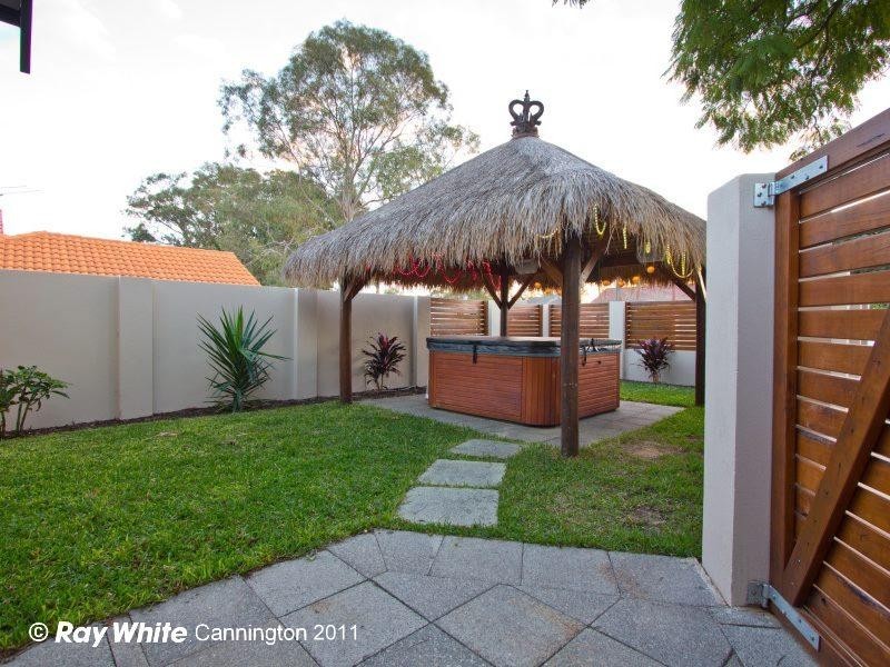 4 Waldon Street, Wilson WA 6107