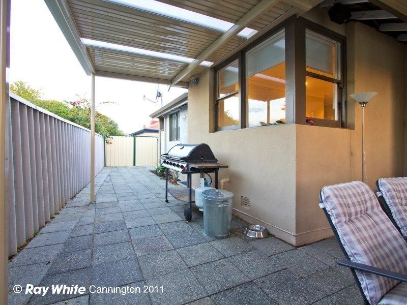 4 Waldon Street, Wilson WA 6107