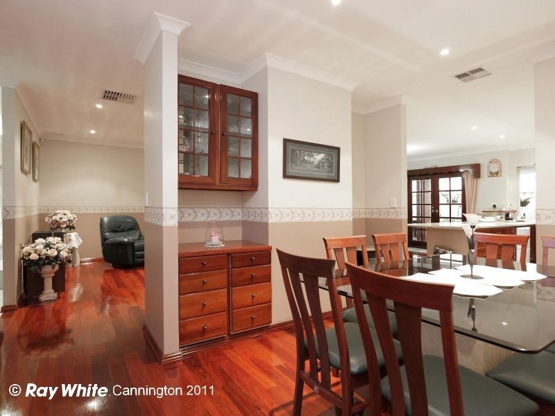 17 Woodside Loop, Beckenham WA 6107