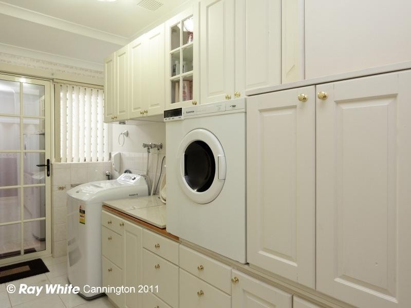 17 Woodside Loop, Beckenham WA 6107