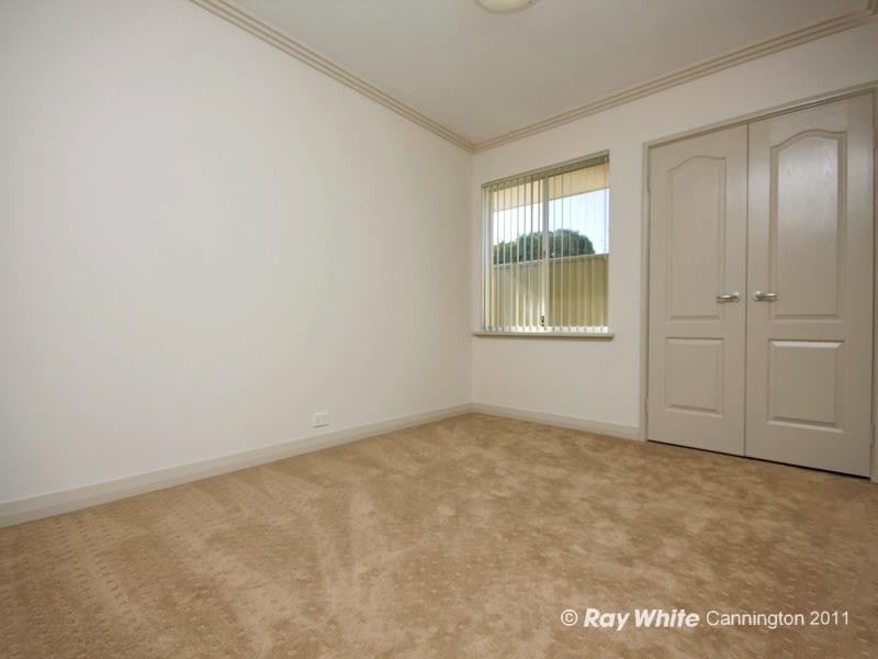 18 Glenariff Boulevard, Canning Vale WA 6155