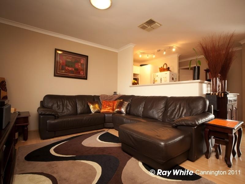 2/15 Anthony Way, Tuart Hill WA 6060