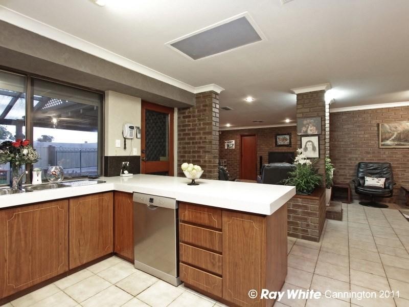 7 Bauer Street, Cannington WA 6107