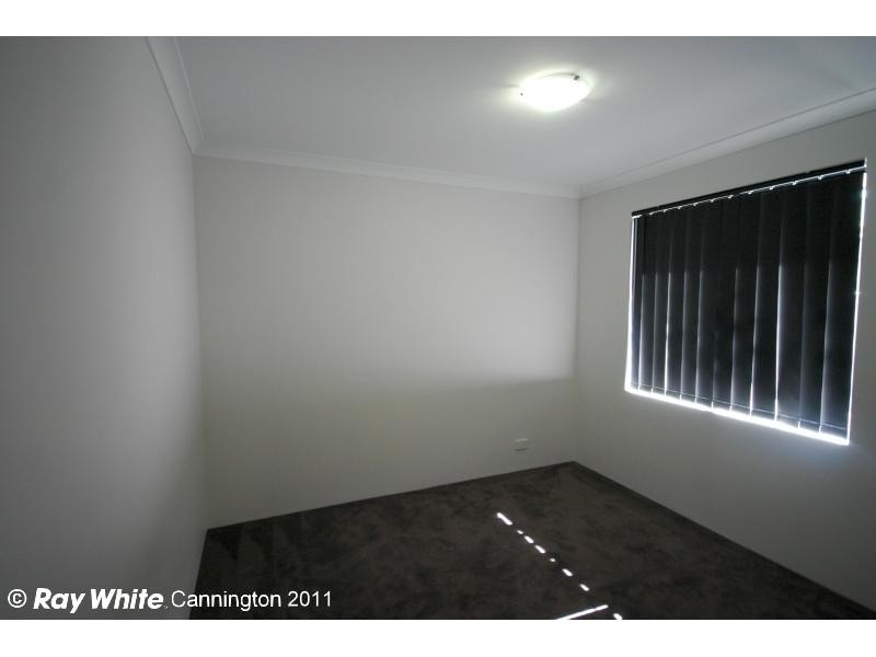 2c Leslie Street, Cannington WA 6107