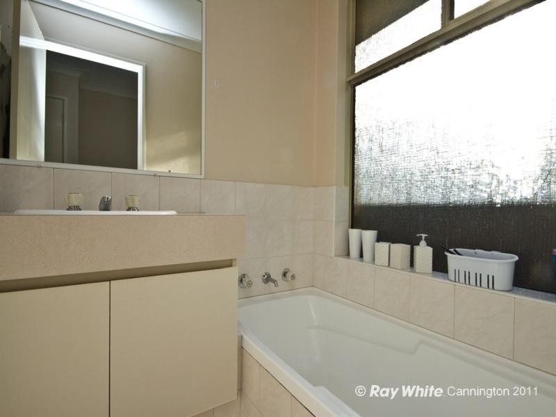 1/69 Queen Street, Bentley WA 6102