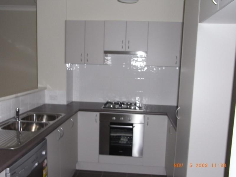 16/17 SOUTHDOWN Place, Thornlie WA 6108