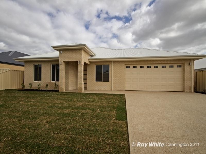 70 Waterfoot Loop, Canning Vale WA 6155