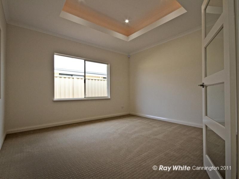 70 Waterfoot Loop, Canning Vale WA 6155