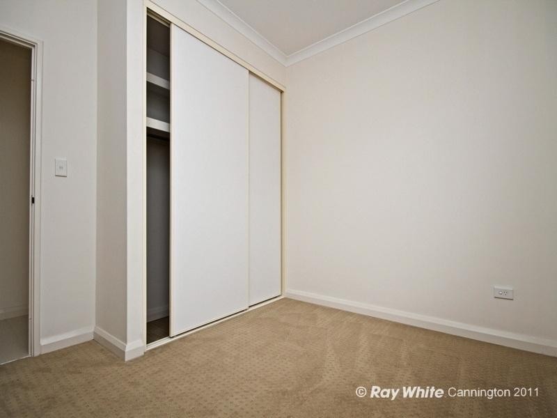 70 Waterfoot Loop, Canning Vale WA 6155