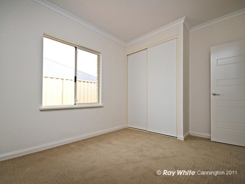 70 Waterfoot Loop, Canning Vale WA 6155