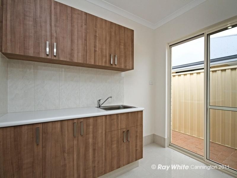 70 Waterfoot Loop, Canning Vale WA 6155