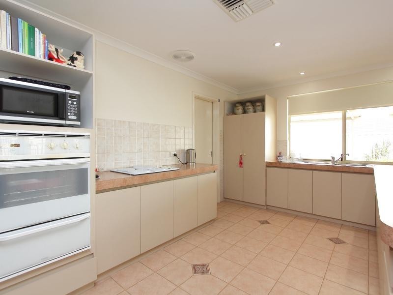 251 Station Street, East Cannington WA 6107