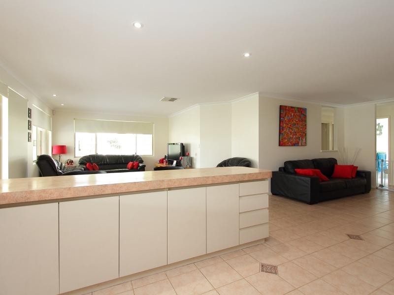 251 Station Street, East Cannington WA 6107