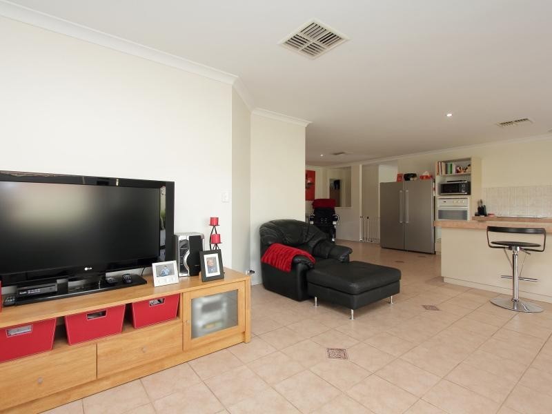 251 Station Street, East Cannington WA 6107