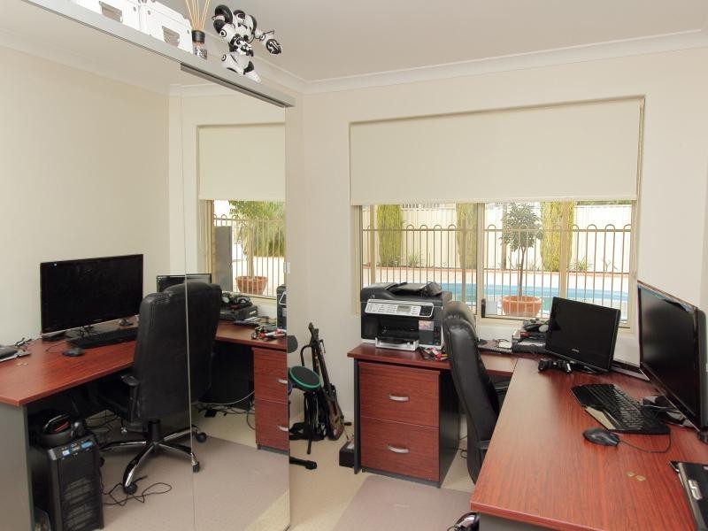 251 Station Street, East Cannington WA 6107