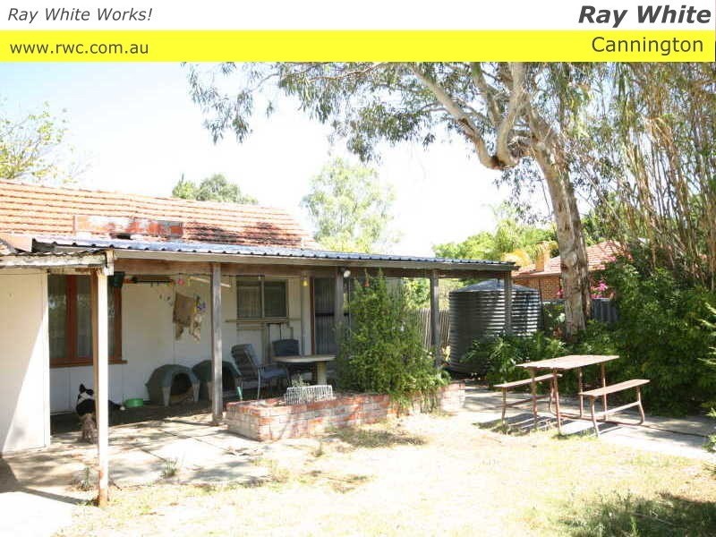 40 Wanaping Road, Kenwick WA 6107