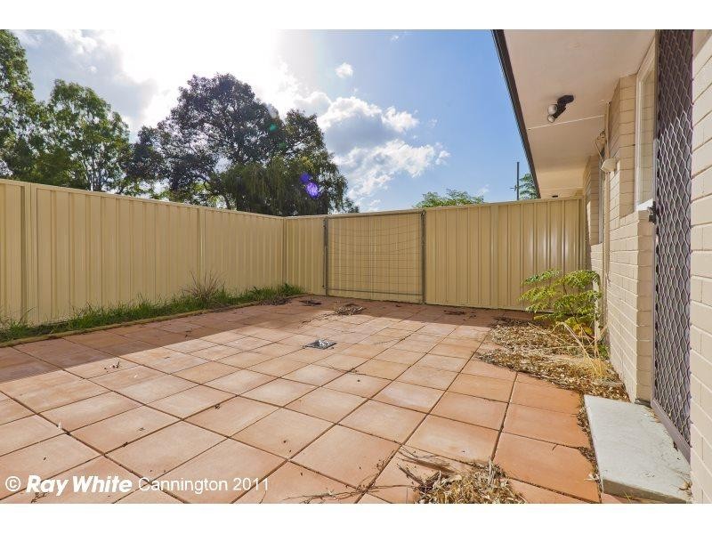 27b Temby Street, Beckenham WA 6107