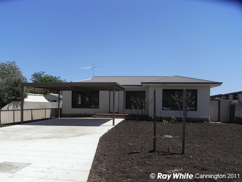 42 Thomas Street, Queens Park WA 6107