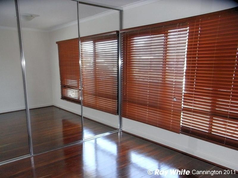 42 Thomas Street, Queens Park WA 6107