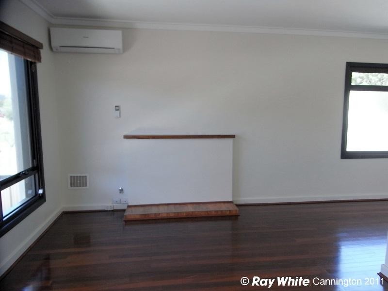 42 Thomas Street, Queens Park WA 6107