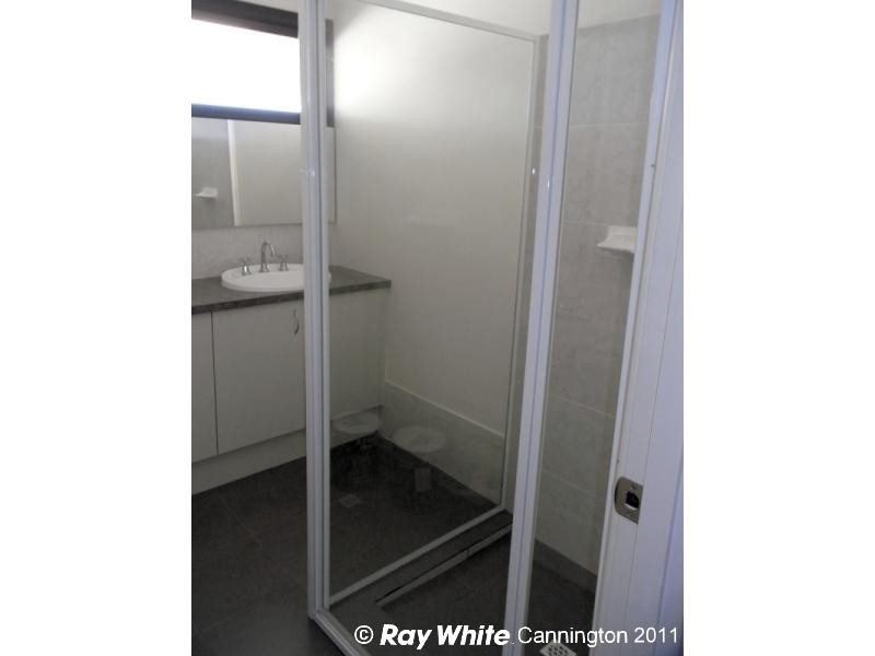 42 Thomas Street, Queens Park WA 6107